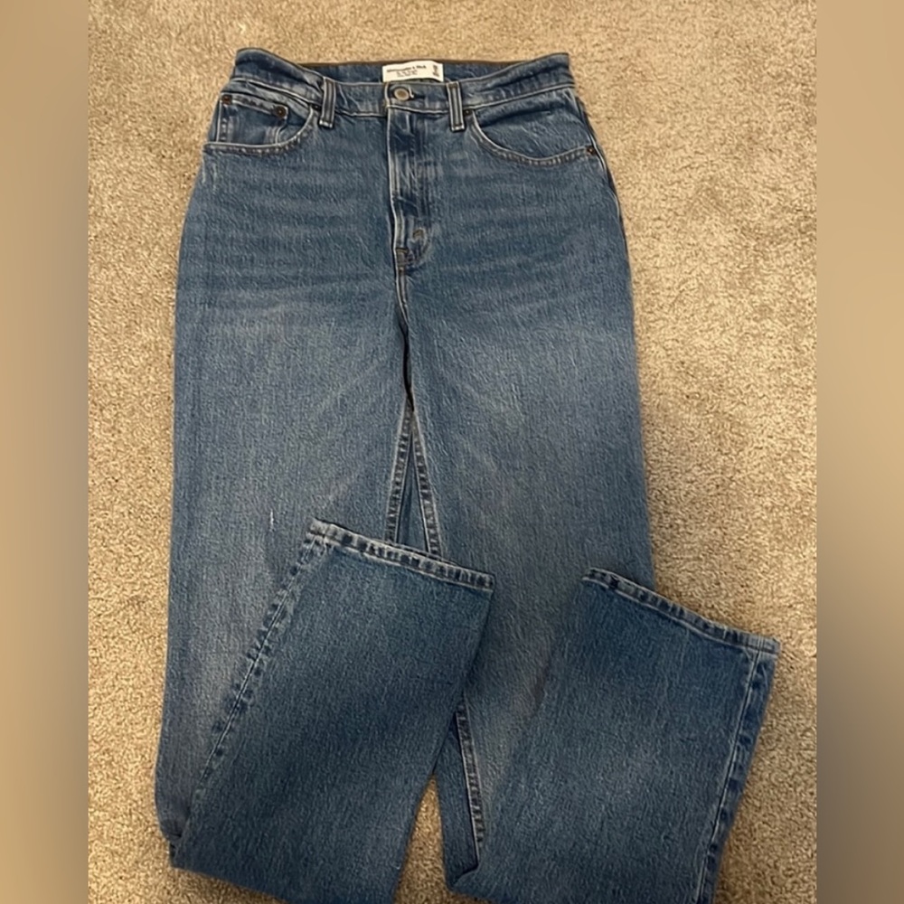 Abercrombie and fitch ultra high rise 90s straight jeans